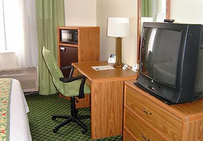 Hotel Fairfield & 3*
