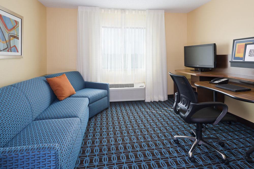 Fairfield & Hotel 3*