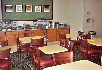 Fairfield Inn & Suites Peru 